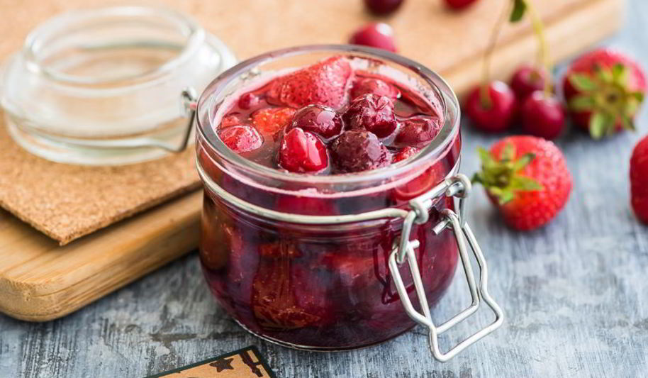 Рецепт варенья из клубники и вишни