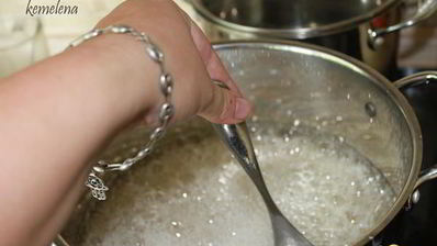 варенье из красно-желтой черешни с орехами