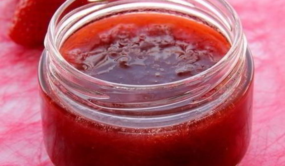 Рецепт варенья из ревеня и клубники