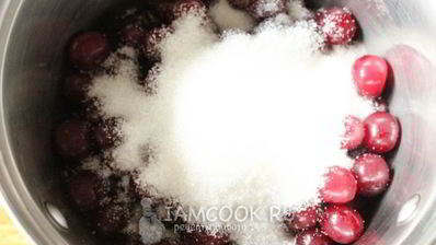 варенье из вишни с косточками