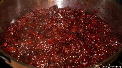 вишневое варенье с косточками на зиму
