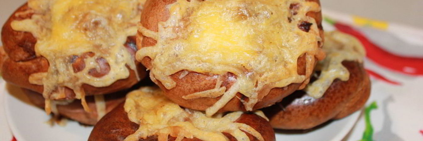 Ленивые беляши под сырной шапочкой