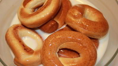 ленивые беляши под сырной шапочкой