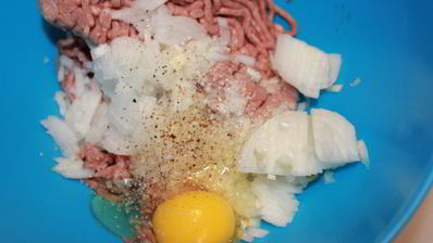 ленивые беляши под сырной шапочкой