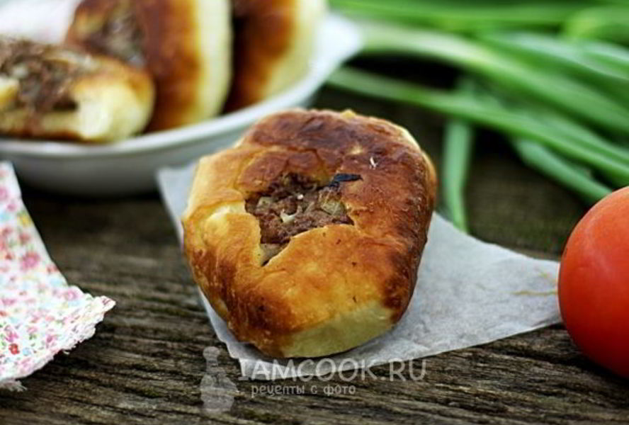 Пышные беляши на сковороде