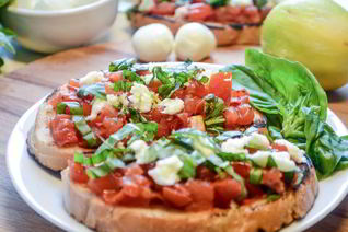 Брускетта капрезе