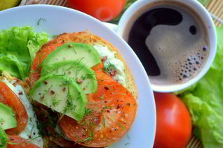 Брускетта с авокадо