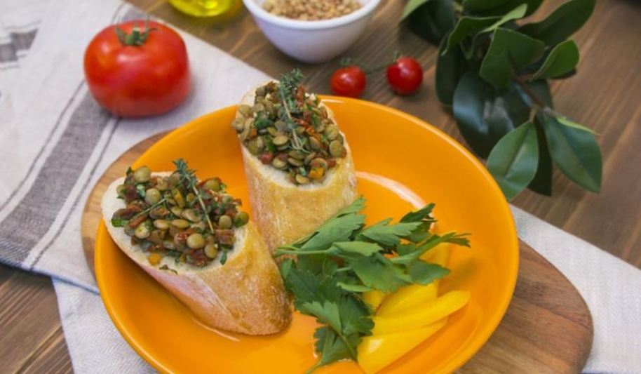 Рецепт брускетты с чечевицей