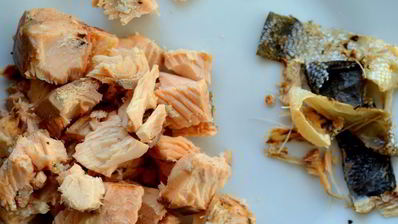 брускетта с горбушей и фасолью