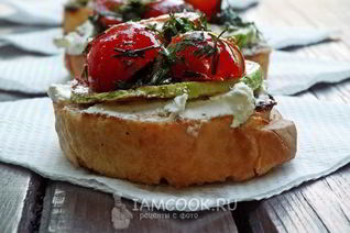 Брускетта с кабачками-гриль