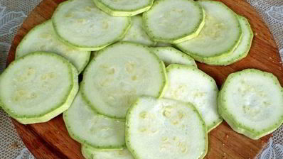 брускетта с кабачками-гриль