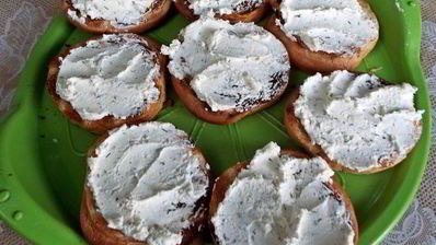 брускетта с кабачками-гриль