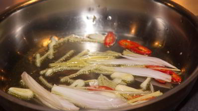 брускетта с креветками