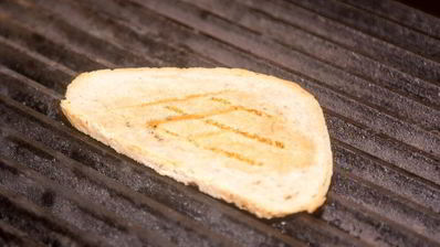 брускетта с креветками