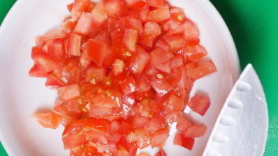 брускетта с лососем и томатами