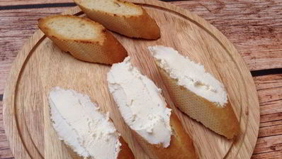 брускетта с лососем