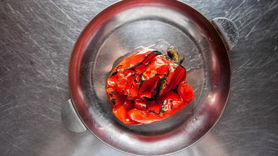 брускетта с печеным болгарским перцем