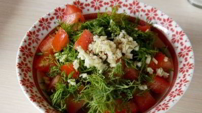 брускетта с помидорами и сыром