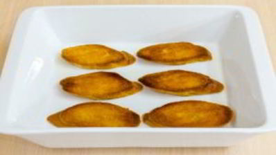 брускетта с семгой и песто