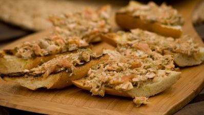 брускетта с семгой