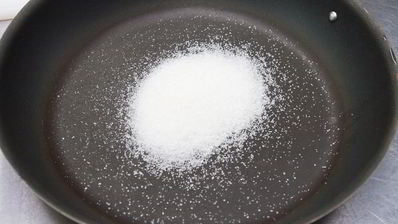 брускетты с клубникой и маскарпоне