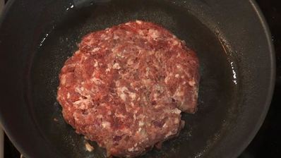 бургер из говядины с картофелем пай