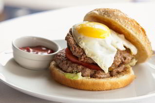 Бургер с двумя котлетами