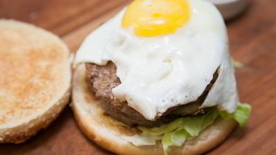 бургер с двумя котлетами