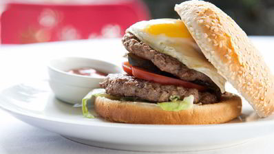 бургер с двумя котлетами