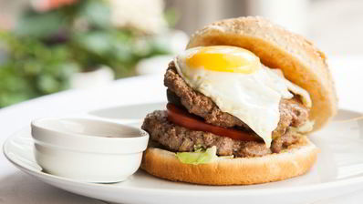 бургер с двумя котлетами