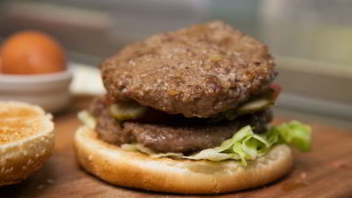 бургер с двумя котлетами