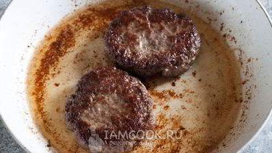 бургер с картошкой