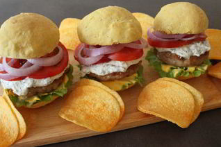 Бургер со свиным бифштексом