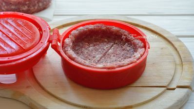 бургеры гриль с морковной начинкой