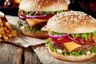 Бургеры с говяжьими котлетками