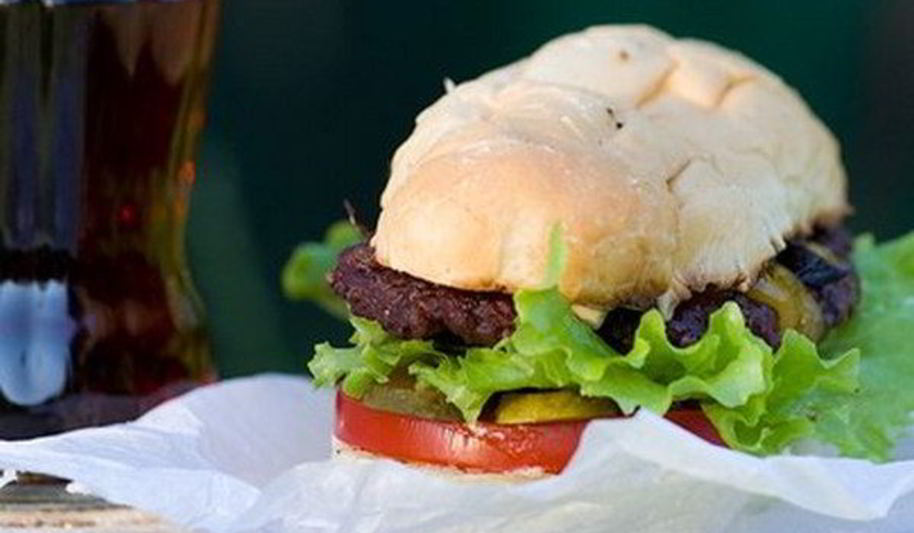 Рецепт домашних гамбургеров с соусом табаско