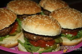 Гамбургеры на мангале