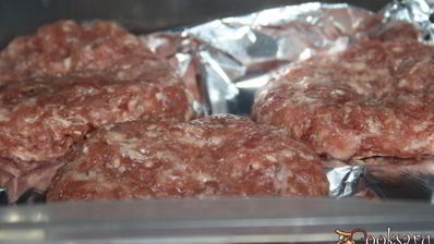 гамбургеры на мангале