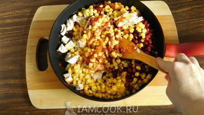 буррито с курицей и фасолью