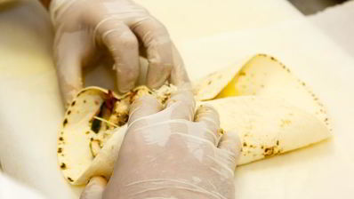 буррито с овощами и пряным филе