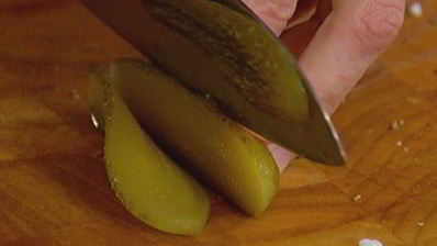 бутерброд с крабами и авокадо