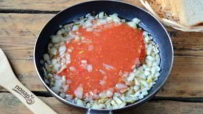 бутерброды под сырно-томатной подушкой