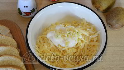 бутерброды с киви и сыром