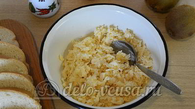 бутерброды с киви и сыром