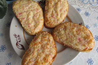 Бутерброды с крабовыми палочками и сыром
