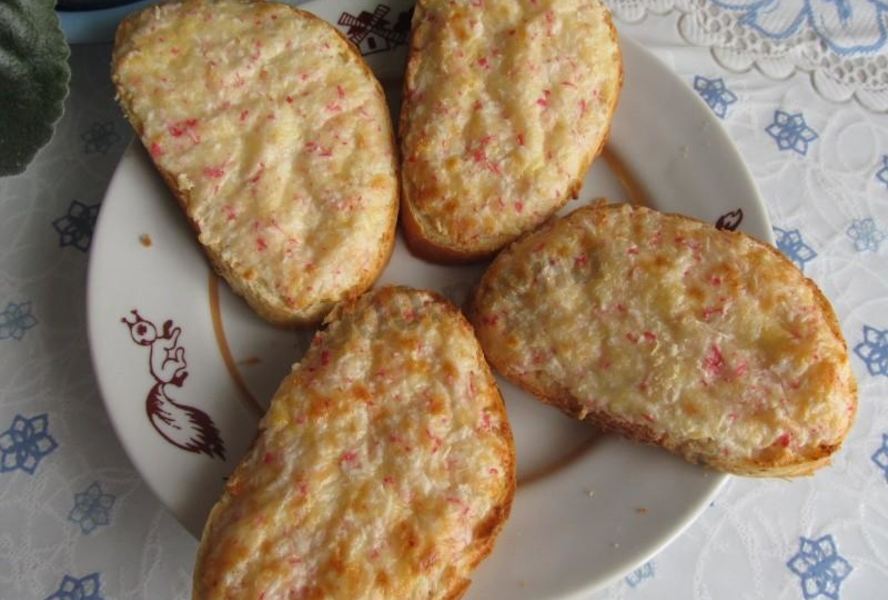 Бутерброды с крабовыми палочками и сыром