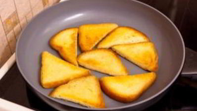 бутерброды с паштетом из куриной печени