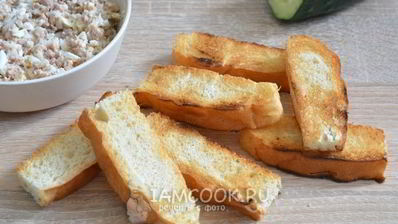 бутерброды с печенью трески и яйцом