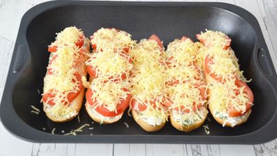 бутерброды с помидорами и сыром в духовке