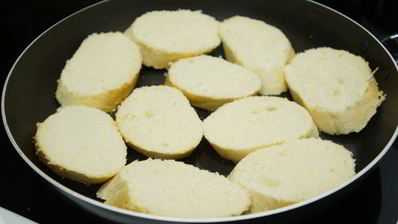 бутерброды с сельдью и орехами